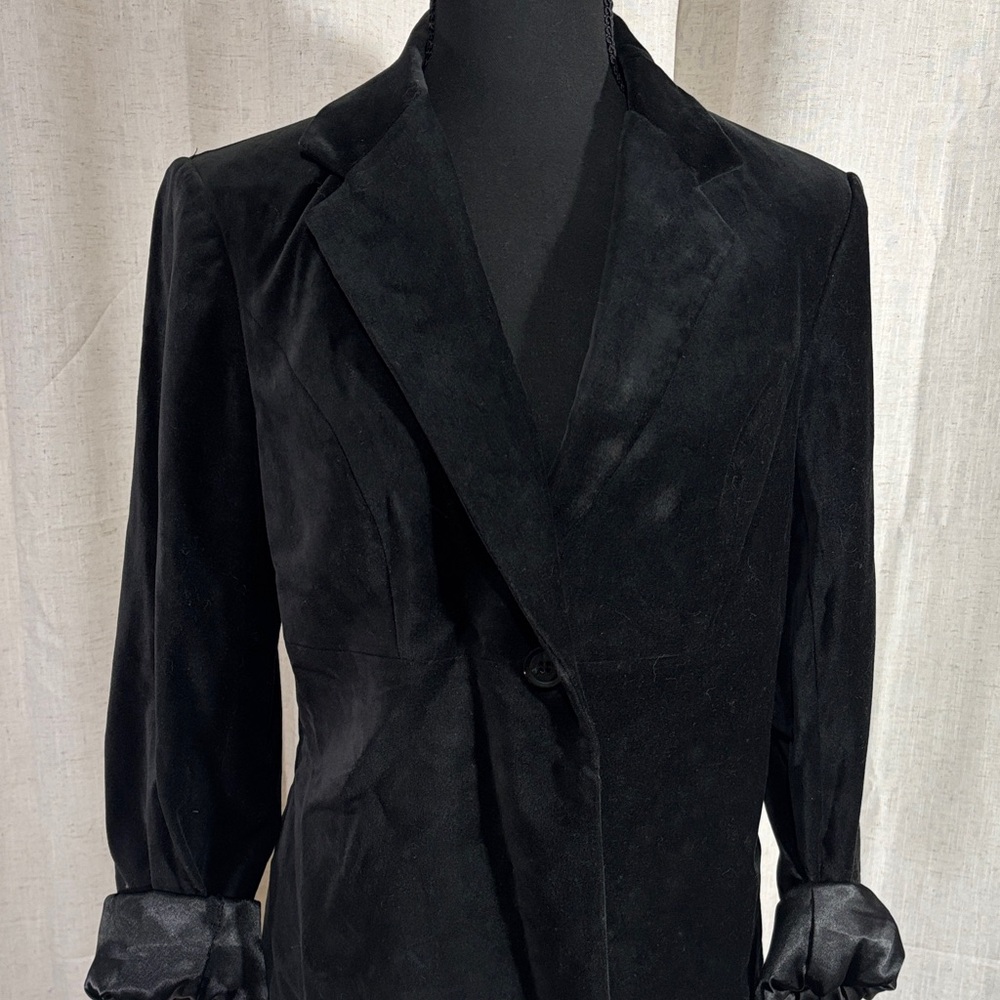 The Limited Women's Black Velvet Blazer